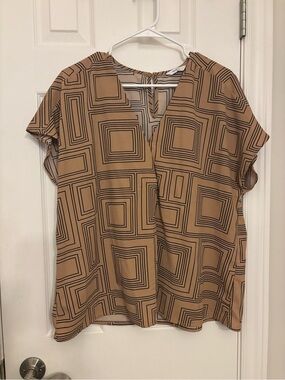 Women’s Geometric Square Print Short Sleeve Top - Tan